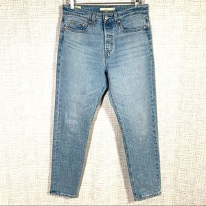 Levi’s Premium Wedgie Fit Ankle Jeans